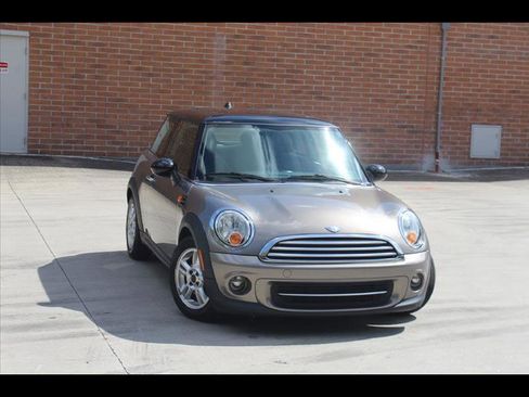 Used 2012 MINI Cooper Hardtop image 1