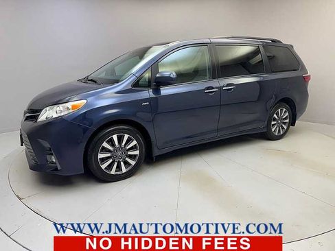Used 2020 Toyota Sienna XLE Premium AWD/4WD image 1