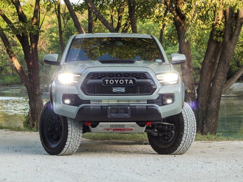 Used 2021 Toyota Tacoma TRD Pro AWD/4WD image 10