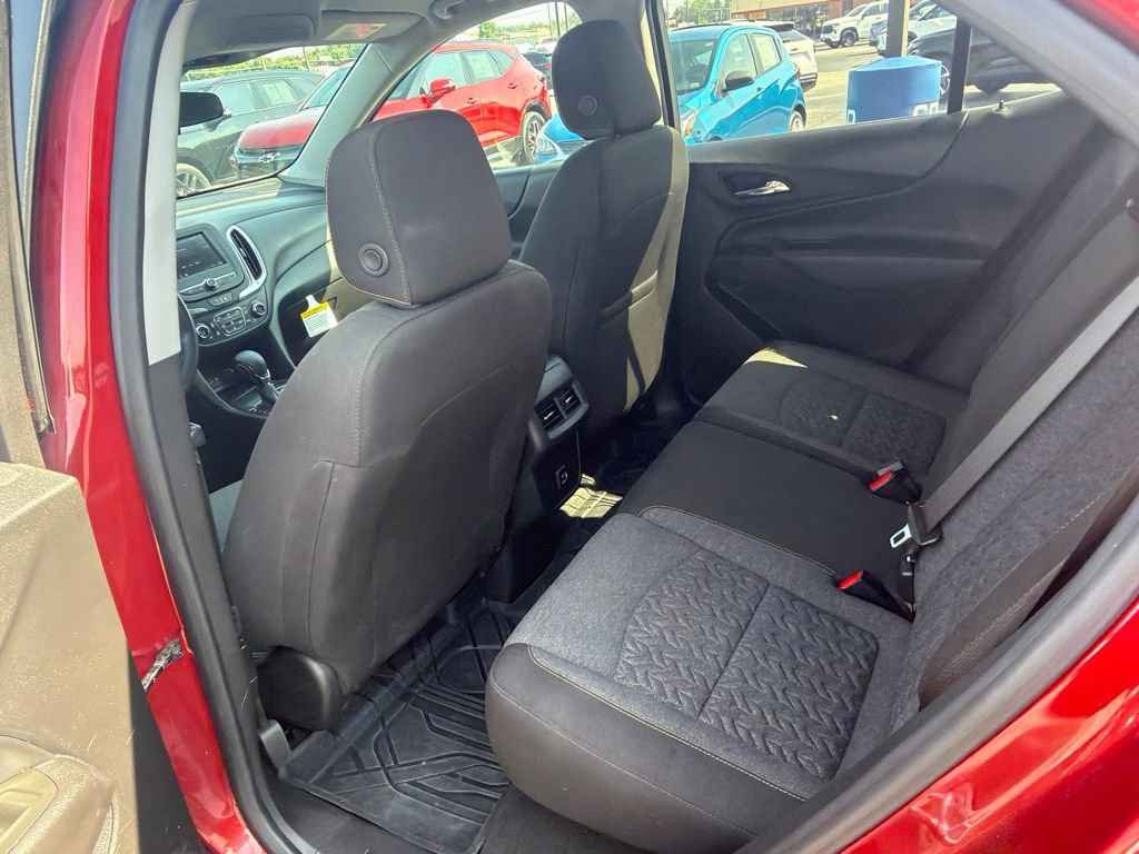 Used 2024 Chevrolet Equinox LT w/ LPO, Floor Liner Package FWD image 15