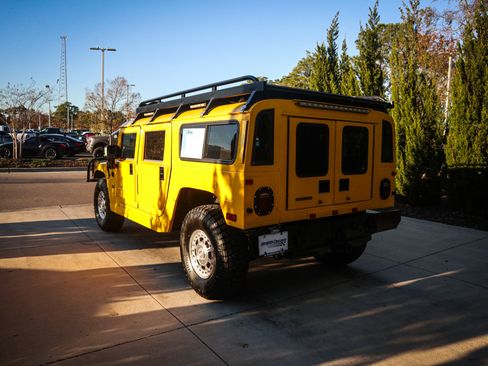 Used 2004 HUMMER H1 4-Door Wagon image 8