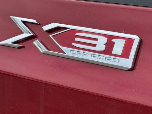 Used 2023 GMC Sierra 1500 Elevation w/ Preferred Package AWD/4WD image 10