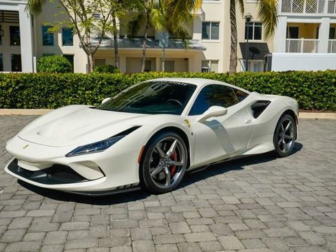 Used 2021 Ferrari F8 Tributo image 9