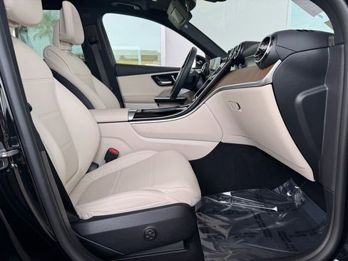 Certified 2024 Mercedes-Benz GLC 300 GLC 300 image 24