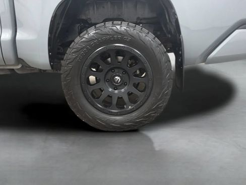 Used 2020 Toyota Tundra SR5 w/ SR5 Convenience Package RWD image 27