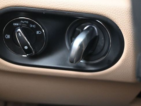 Used 2023 Porsche Macan S image 28