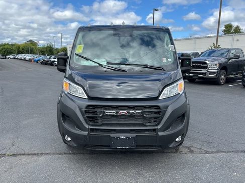 New 2025 RAM ProMaster 2500 w/ Convenience Group image 10