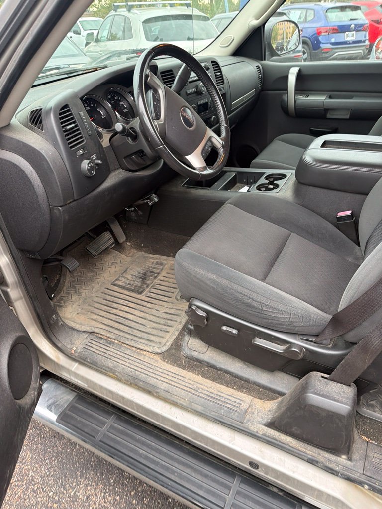 Used 2008 GMC Sierra 1500 SLE w/ SLE2 Preferred Package AWD/4WD image 16