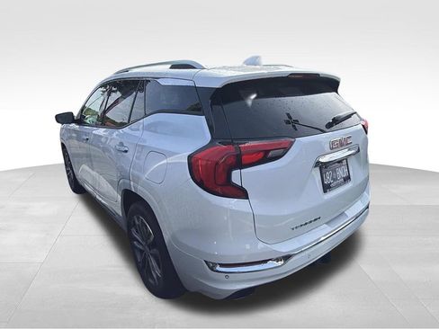 Used 2018 GMC Terrain Denali w/ Advanced Safety Package FWD image 3