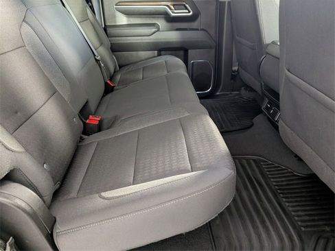 Used 2025 Chevrolet Silverado 1500 LT image 30