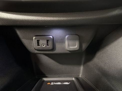 Certified 2023 Chevrolet Traverse LT image 30