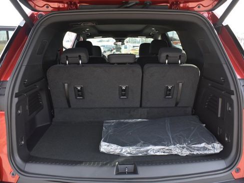 New 2026 Chevrolet Traverse LT w/ Sun and Wheel Package image 18