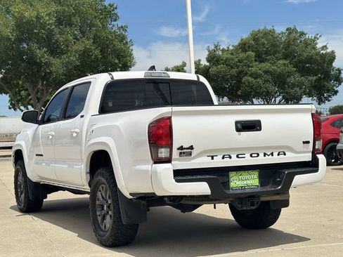 Used 2023 Toyota Tacoma SR5 w/ Technology Package AWD/4WD image 3