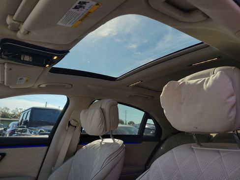Certified 2022 Mercedes-Benz S 580 4MATIC Sedan image 34