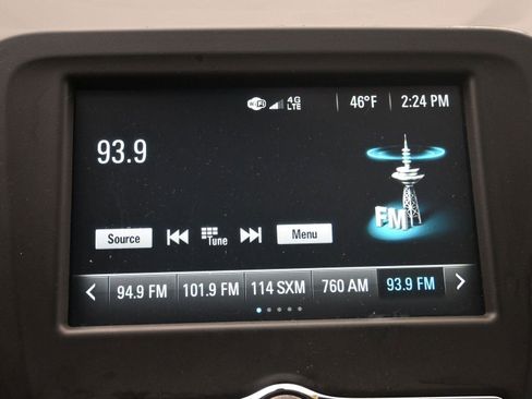 Used 2018 Chevrolet Equinox LT image 27