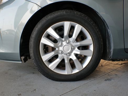 Used 2012 MAZDA MAZDA3 i Sport image 30