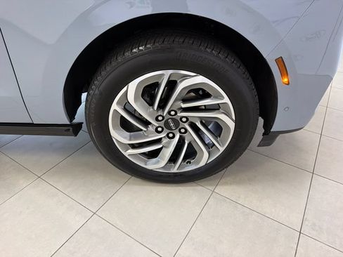 Used 2025 Lincoln Navigator Reserve AWD/4WD image 30