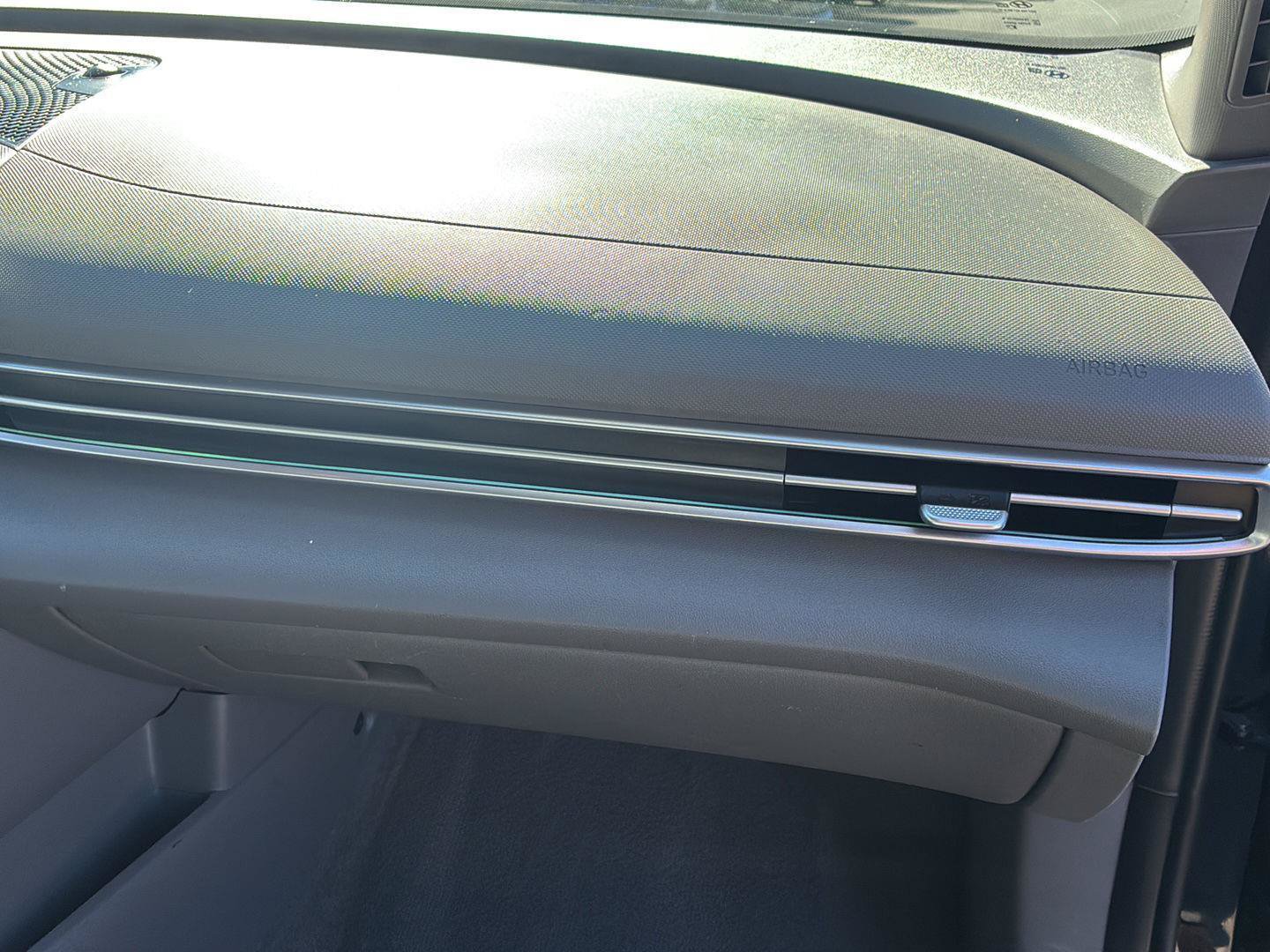 Certified 2024 Hyundai Elantra SEL FWD image 11
