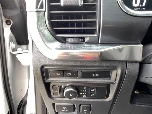 Used 2021 Ford F150 Lariat AWD/4WD image 13