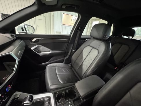 Used 2023 Audi Q3 2.0T Premium image 24