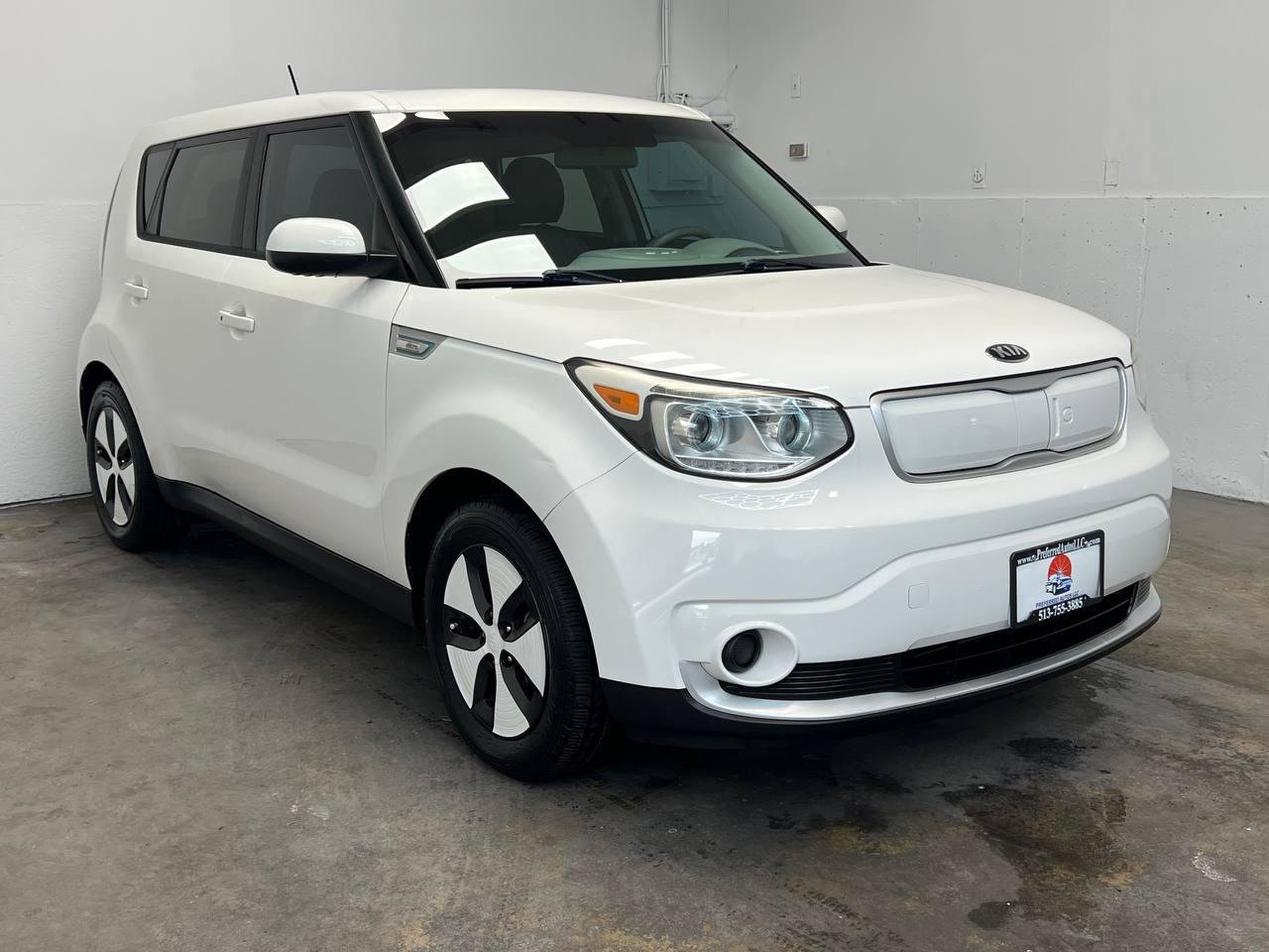 Used 2016 Kia Soul EV FWD image 5