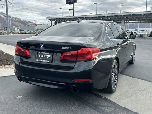 Used 2017 BMW 530i xDrive image 29