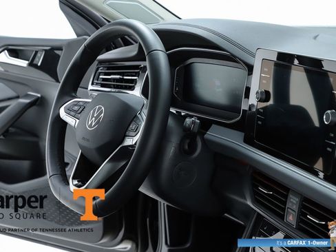 Used 2025 Volkswagen Jetta SEL FWD image 33