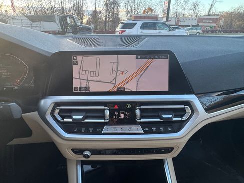 Used 2019 BMW 330i xDrive Sedan w/ Driving Assistance Package image 20