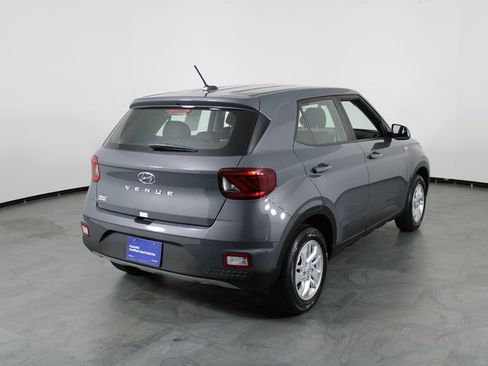 Certified 2026 Hyundai Venue SE image 16