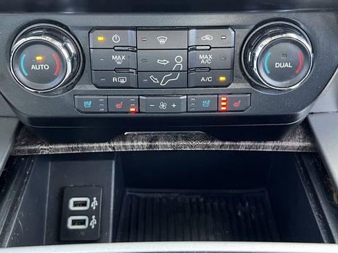 Used 2019 Ford F250 Lariat w/ Lariat Ultimate Package image 29