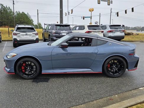 Used 2024 Nissan Z NISMO w/ Floor Mat Package image 4