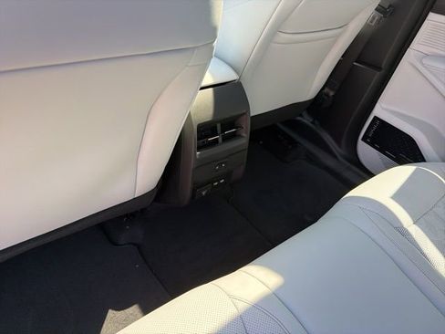 New 2026 Jeep Cherokee Overland AWD/4WD image 9