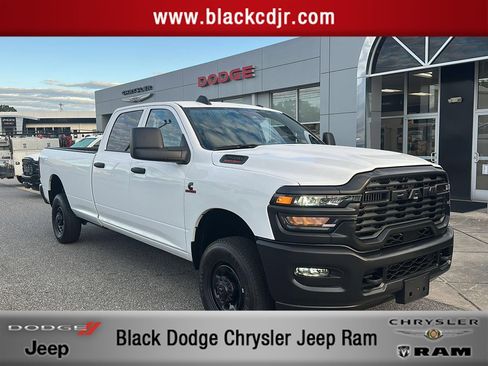 New 2026 RAM 2500 Tradesman w/ Bed Convenience Group image 1