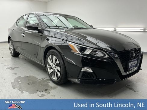 Used 2020 Nissan Altima 2.5 S image 3