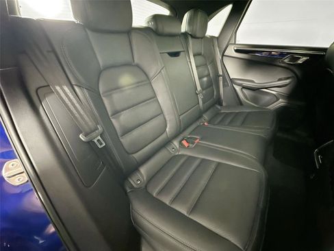 Used 2026 Porsche Macan Turbo AWD/4WD image 27