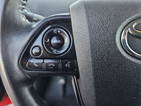 Used 2021 Toyota Prius Prime LE image 11