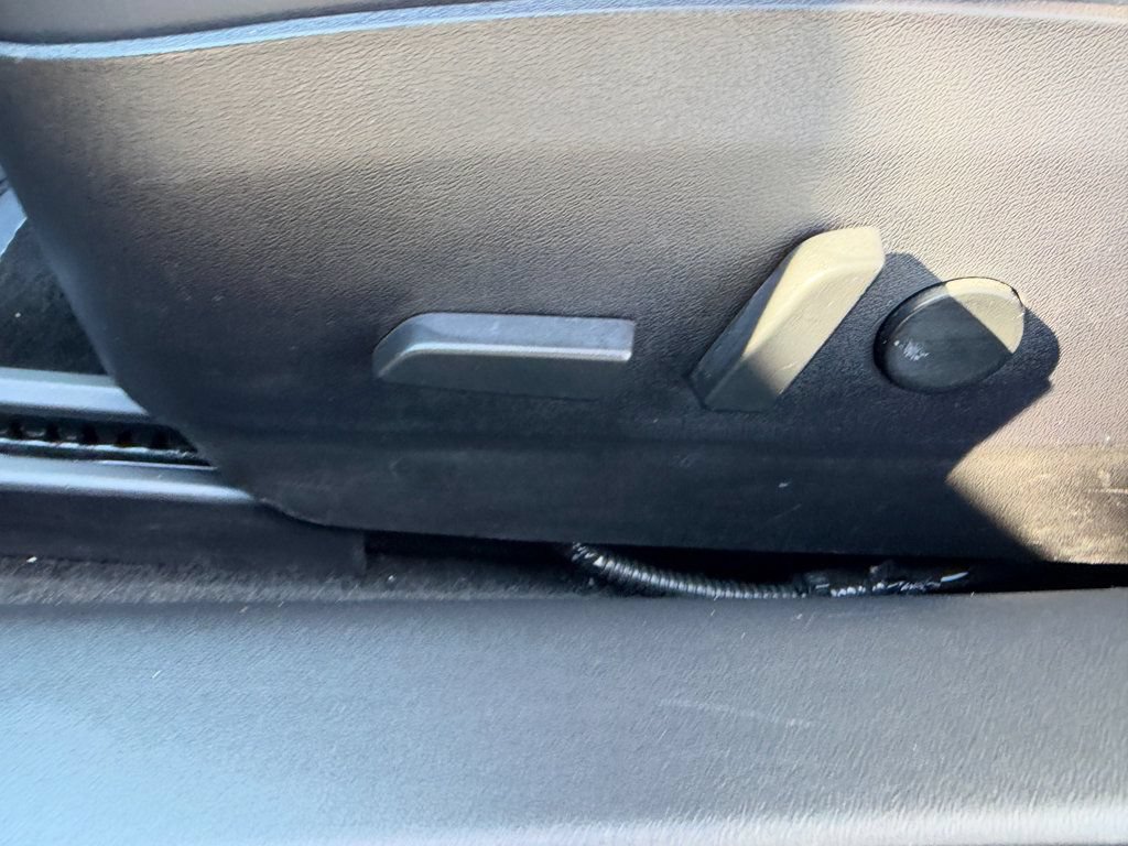 Used 2018 Tesla Model 3 Long Range RWD image 9