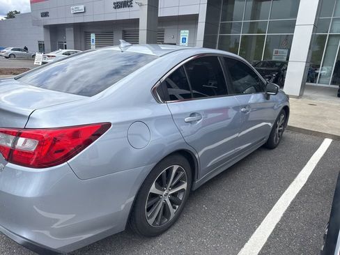 Used 2019 Subaru Legacy 2.5i Limited AWD/4WD image 3