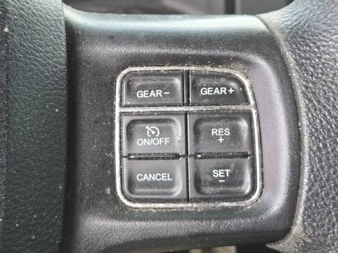Used 2019 RAM 1500 Classic SLT AWD/4WD image 20