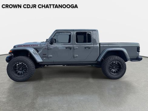 Used 2021 Jeep Gladiator Rubicon AWD/4WD image 2