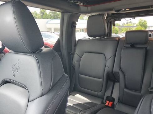 Used 2025 Ford Bronco Badlands AWD/4WD image 10