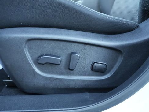 Used 2020 Nissan Rogue Sport SV w/ All-Weather Package image 21