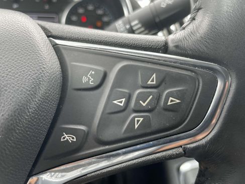 Used 2017 Chevrolet Malibu LT w/ Driver Confidence Package FWD image 21