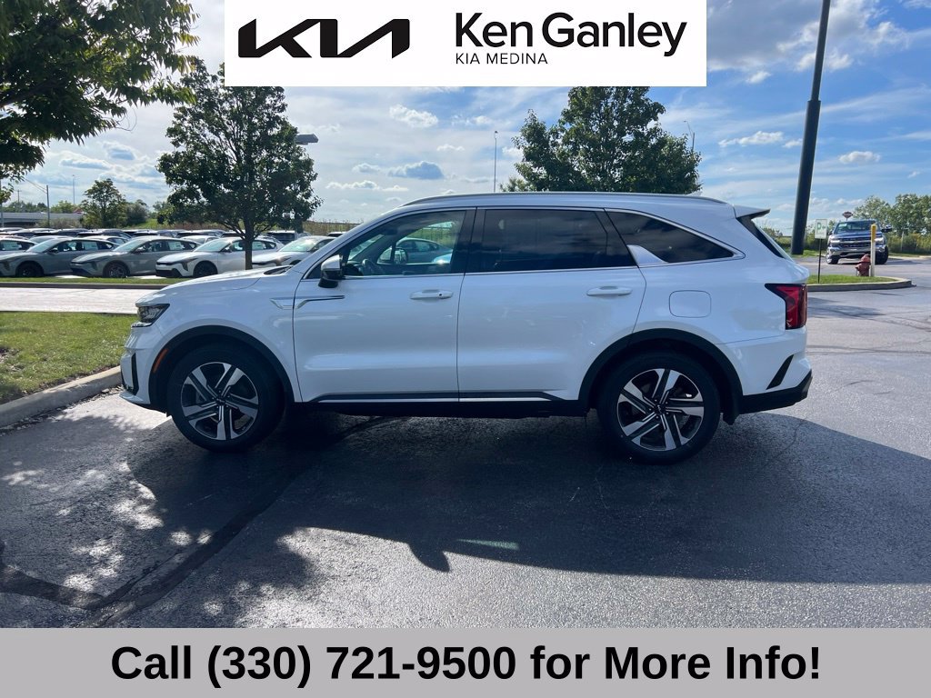 Certified 2023 Kia Sorento EX AWD/4WD image 16