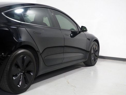 Used 2025 Tesla Model 3 AWD/4WD image 52