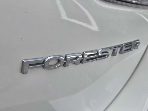 Used 2021 Subaru Forester Premium AWD/4WD image 17