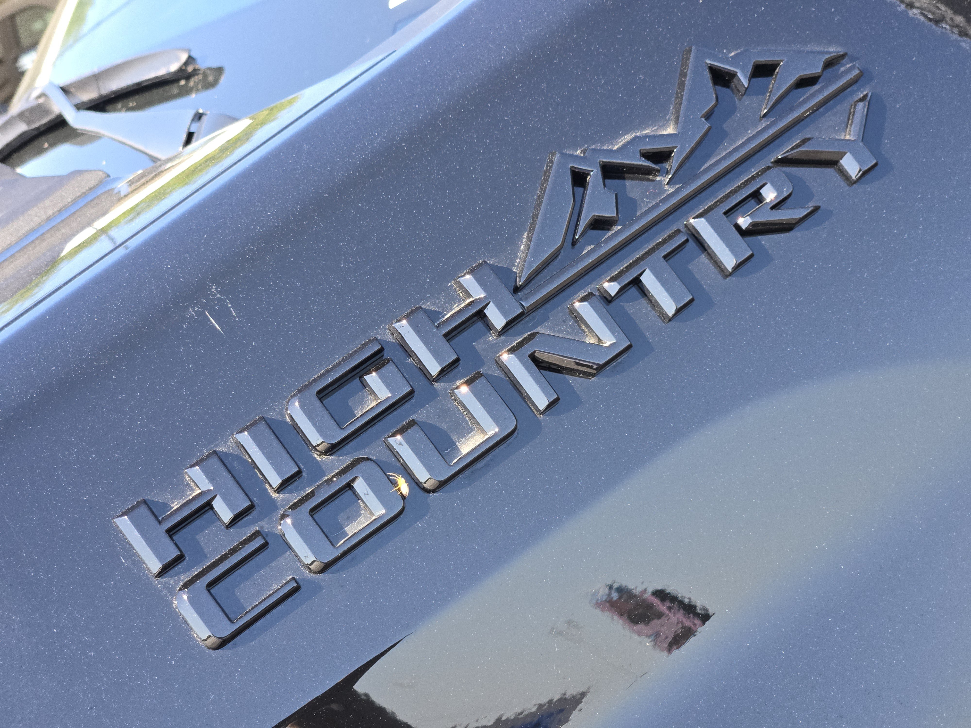 New 2026 Chevrolet Silverado 2500 High Country w/ Midnight Edition AWD/4WD image 8