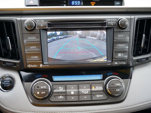 Used 2014 Toyota RAV4 Limited image 16