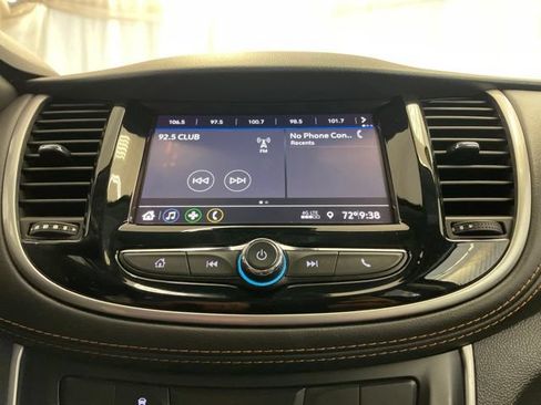 Used 2021 Chevrolet Trax LT FWD image 22