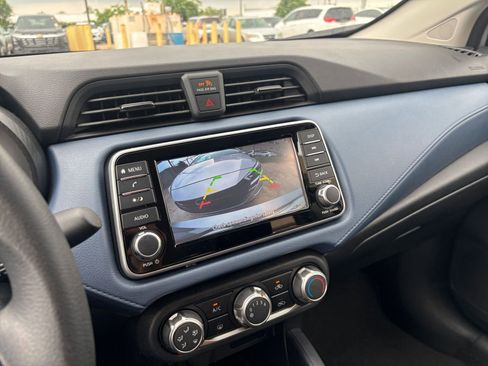 Used 2025 Nissan Versa SV FWD image 22